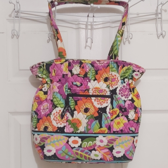 Vera Bradley colorful & fun shoulder bag. - Picture 4 of 6